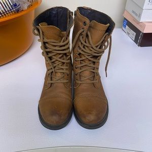 SOLD Steve Madden Women’s Troopa Boots.  Brown.  Size US6.5